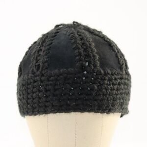 Lulu Beanie Hat OS Black Womens Suede Knit Winter Cap
